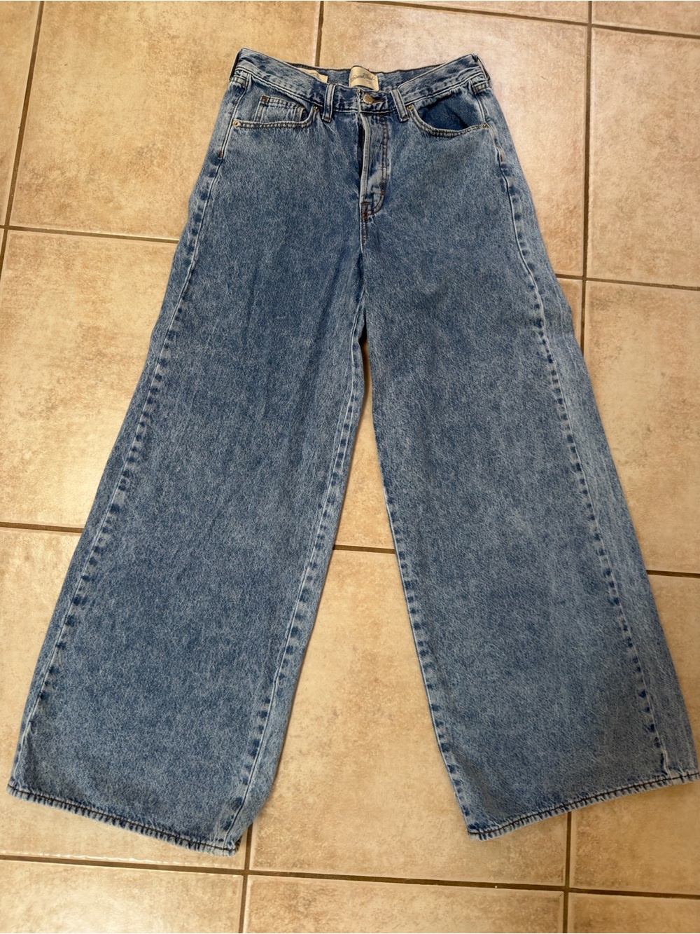 Universal Thread Light Blue Wide Leg Jeans